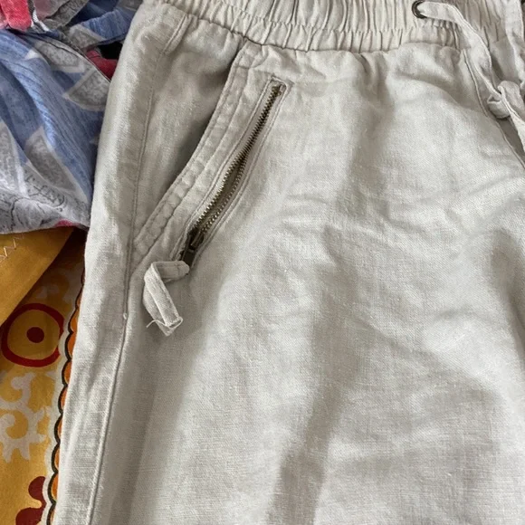 Jogger - Picture 3 of 3